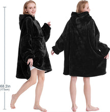 Snuggle Hoodie - Snuggie - Fleece Deken Met Mouwen - Zwart - Tv-deken met mouwen - 113 x 74 cm - Plaid - Warmtedeken - Knuffeldeken